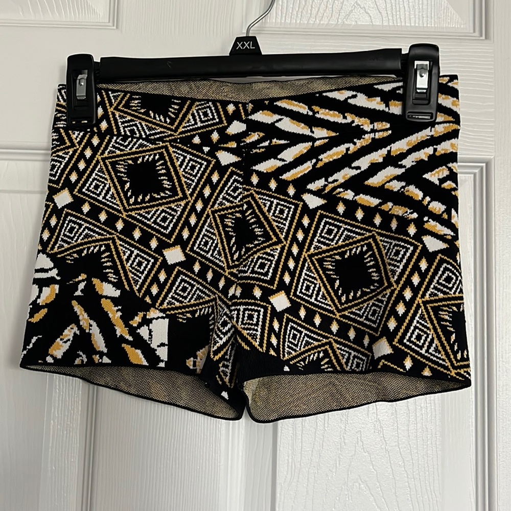 BcbgMaxazria shorts